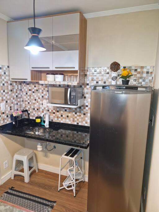 Apartamento Flat Reformado A 350m Da Praia, Com Piscina São Vicente